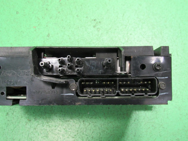 03-11 CROWN VIC EATC AUTOMATIC CLIMATE HEATER CONTROL 6W7H-19C933-AA R
