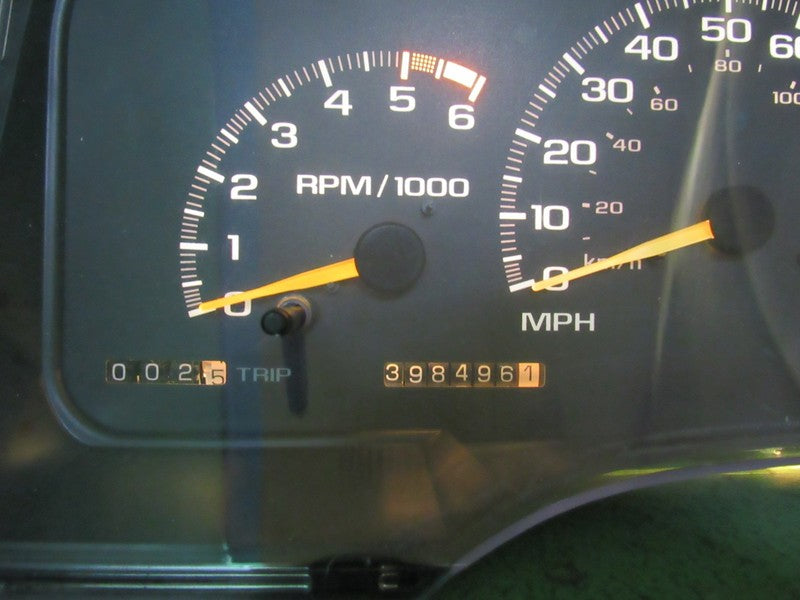 95-96 C/K TRUCK MT INSTRUMENT GAUGE CLUSTER SPEEDOMETER TACH 398k REBU