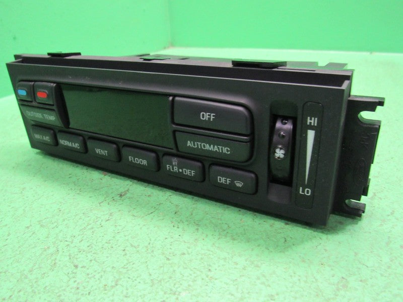 03-11 CROWN VIC EATC AUTOMATIC CLIMATE HEATER CONTROL 6W7H-19C933-AA R
