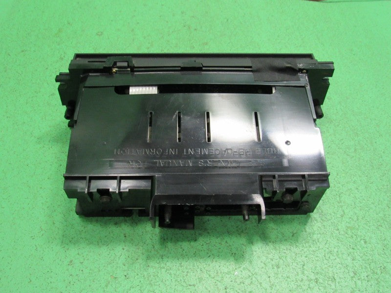 03-11 CROWN VIC EATC AUTOMATIC CLIMATE HEATER CONTROL 6W7H-19C933-AA R