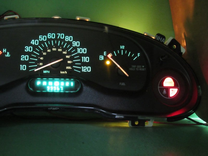 03-05 BUICK CENTURY INSTRUMENT GAUGE CLUSTER GAUGES SPEEDO TACH MILEAG