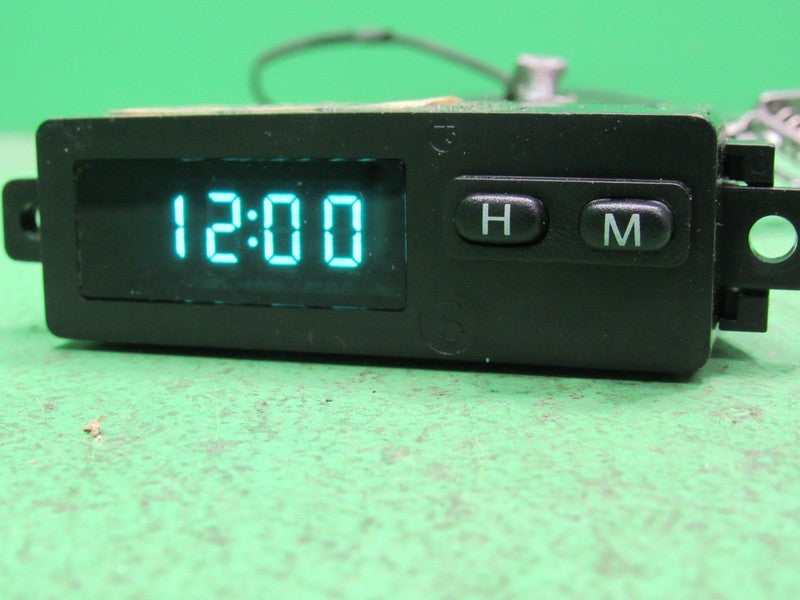 95-97 GRAND MARQUIS CROWN VIC DIGITAL CLOCK DASH DISPLAY SCREEN F5VF-1