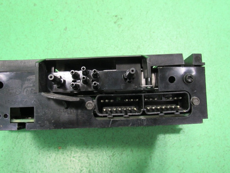 03-11 CROWN VIC EATC AUTOMATIC CLIMATE HEATER CONTROL 3W7H-19C933-AB R