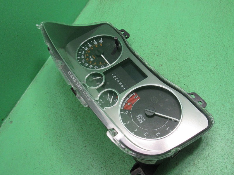 07 HUMMER H3 INSTRUMENT GAUGE CLUSTER SPEEDOMETER TACH 15821163 PLUG A