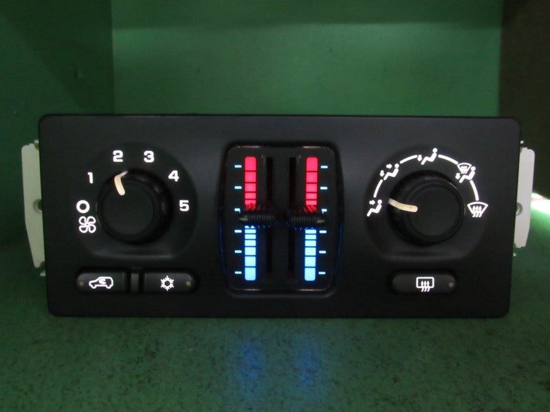 10370034 SILVERADO TAHOE SIERRA YUKON AC MANUAL CLIMATE  CONTROL LED R