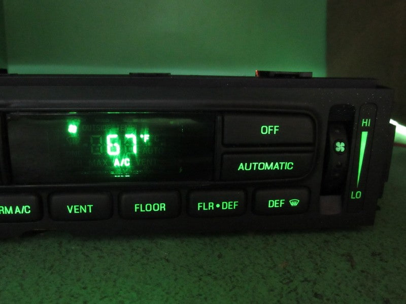 03-11 CROWN VIC EATC AUTOMATIC CLIMATE HEATER CONTROL 6W7H-19C933-AA R