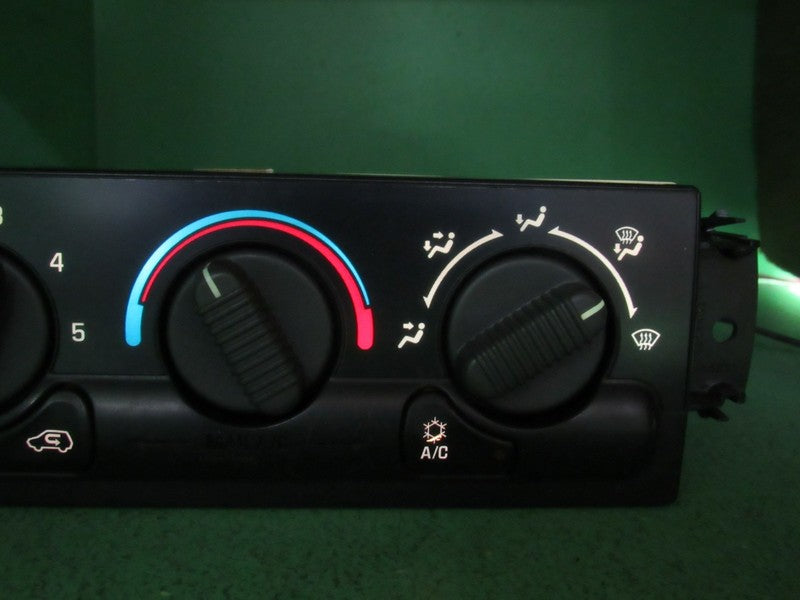 09361355 99-02 SIERRA SILVERADO TAHOE AC MANUAL CLIMATE TEMP CONTROL R
