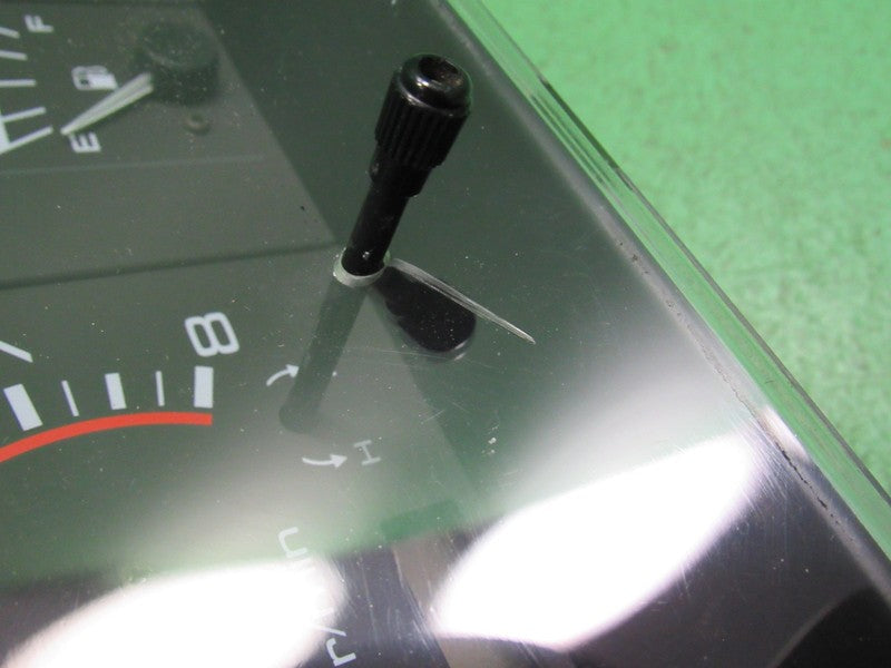90-92 PATHFINDER PICKUP INSTRUMENT GAUGE CLUSTER SPEEDOMETER TACH 188k