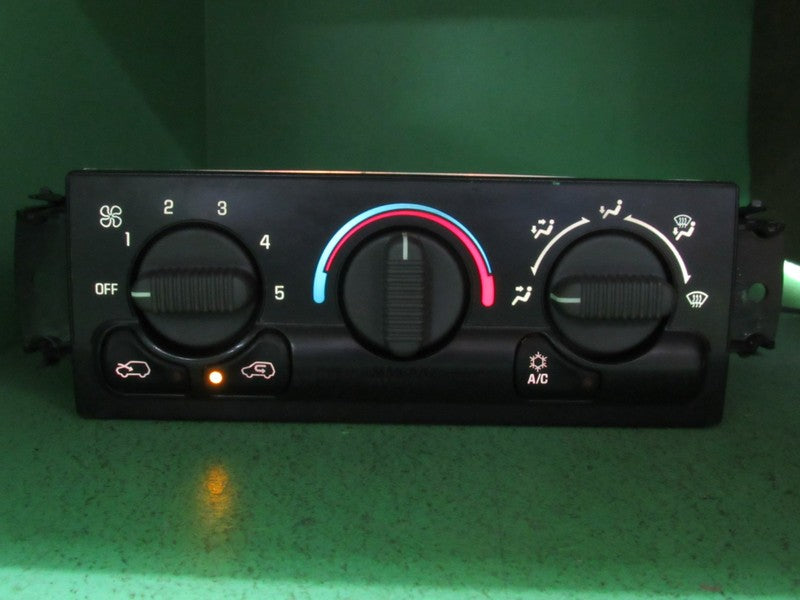 09361355 99-02 SIERRA SILVERADO TAHOE AC MANUAL CLIMATE TEMP CONTROL R
