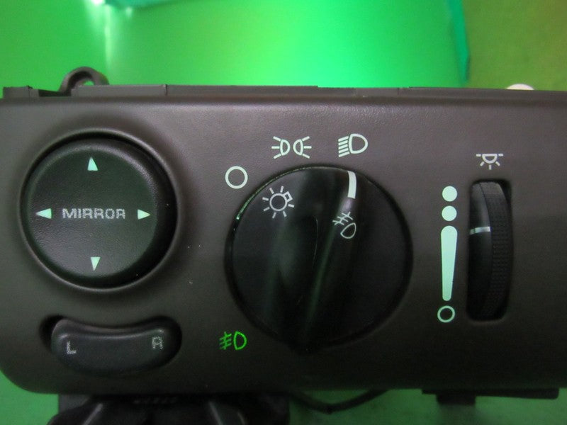 96-00 CARAVAN VOYAGER HEADLIGHT DIMMER MIRROR FOGLIGHT SWITCH BROWN RE