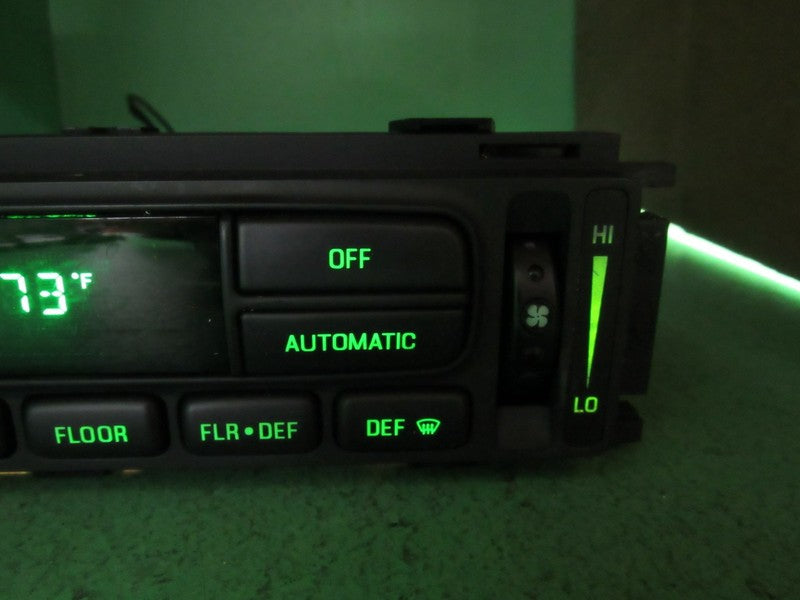 99-02 EXPEDITION NAVIGATOR AUTO CLIMATE HEATER CONTROL XL7H-19C933-AE 