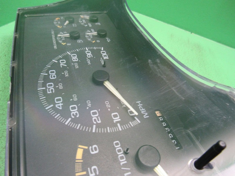 95-96 C/K TRUCK MT INSTRUMENT GAUGE CLUSTER SPEEDOMETER TACH 135k REBU
