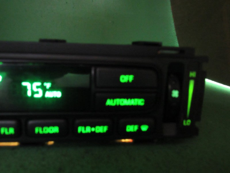 99-02 EXPEDITION NAVIGATOR AUTO CLIMATE HEATER CONTROL XL7H-19C933-AC 