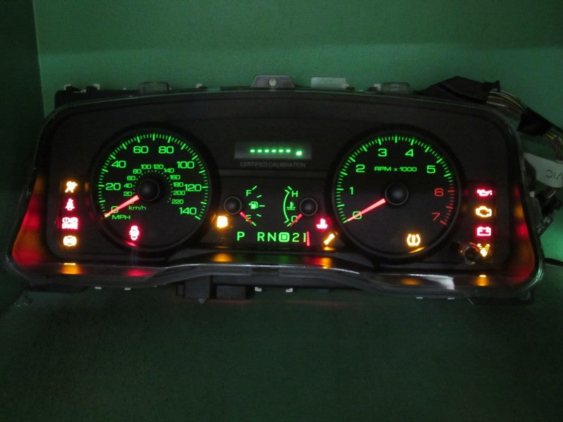 09-11 CROWN VICTORIA P71 INSTRUMENT GAUGE CLUSTER SPEEDO TACH MILEAGE 