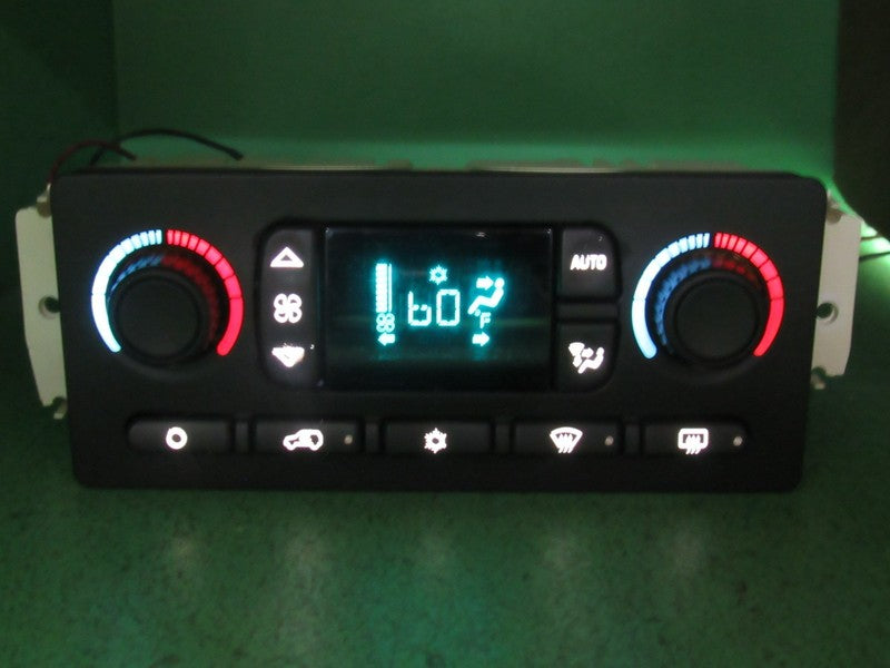 15107730 TAHOE ESCALADE SILVERADO AC DIGITAL CLIMATE TEMP CONTROL LED 