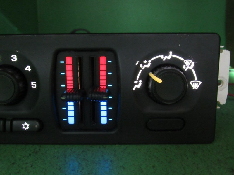15832313 SILVERADO TAHOE SIERRA YUKON AC MANUAL CLIMATE CONTROL LED RE