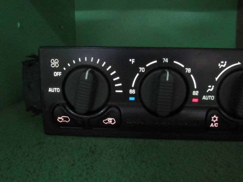 15060162 00-02 TAHOE SILVERADO YUKON A/C AUTO CLIMATE TEMP CONTROL REB