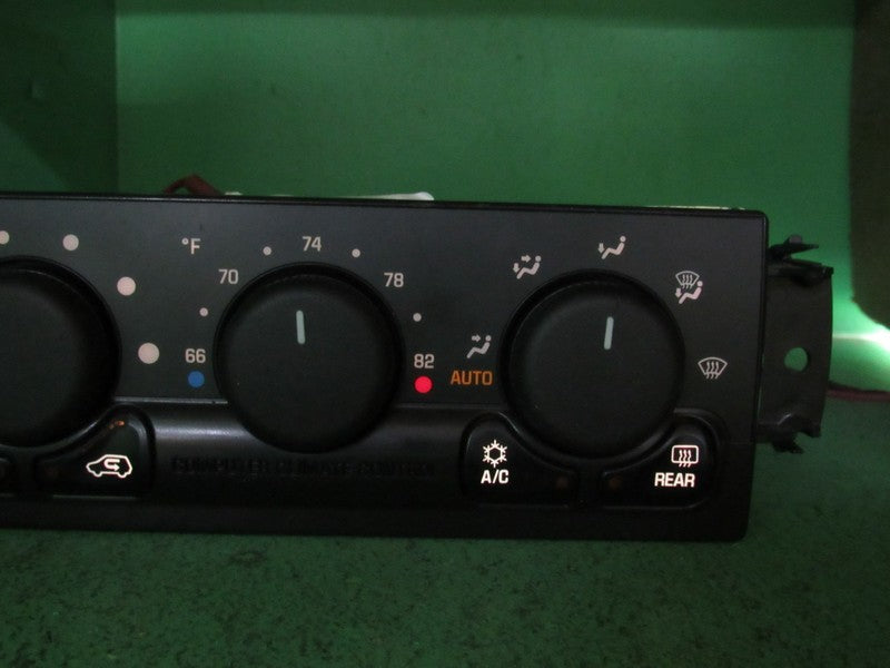 15072169 02 CADILLAC ESCALADE A/C AUTO CLIMATE TEMP CONTROL REBUILT 16