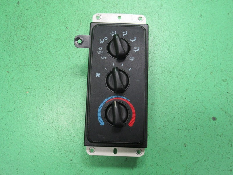 55056700AC 99-02 DODGE RAM A/C AC HEATER MANUAL CLIMATE TEMP CONTROL R