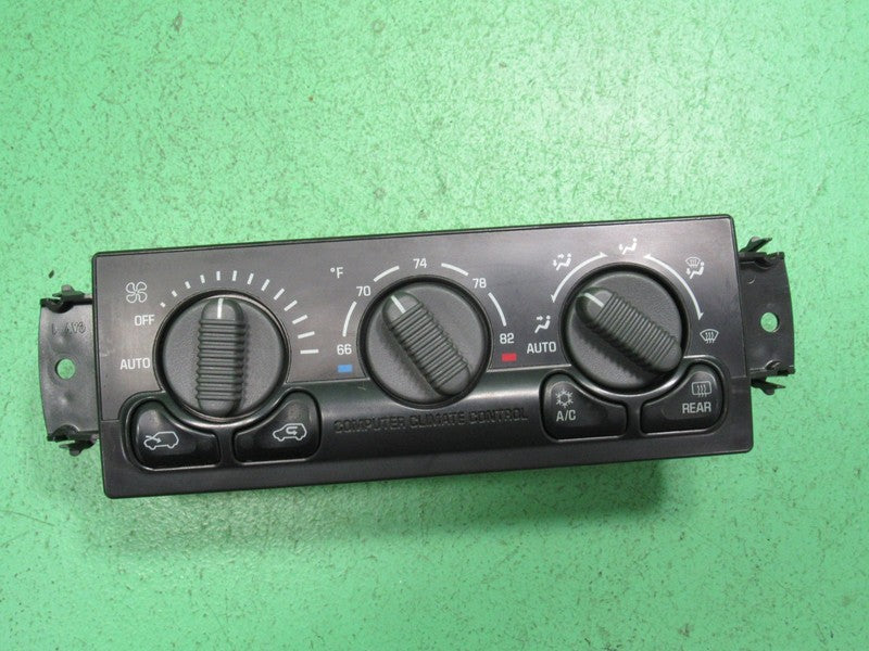 15060162 00-02 TAHOE SILVERADO YUKON A/C AUTO CLIMATE TEMP CONTROL REB