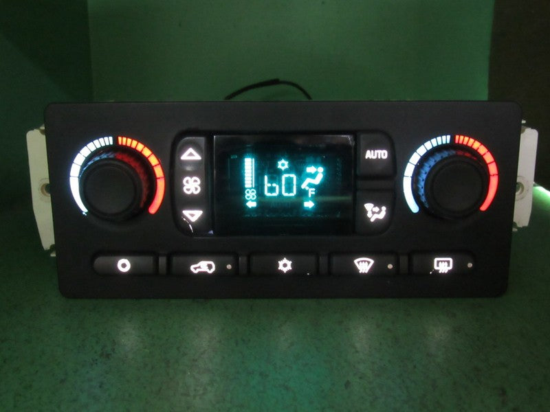 15855848 TAHOE ESCALADE SILVERADO AC DIGITAL CLIMATE TEMP CONTROL LED 