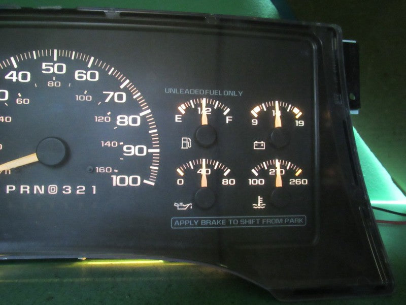95-96 C/K TRUCK SUBURBAN INSTRUMENT GAUGE CLUSTER SPEEDO TACH 326K REB