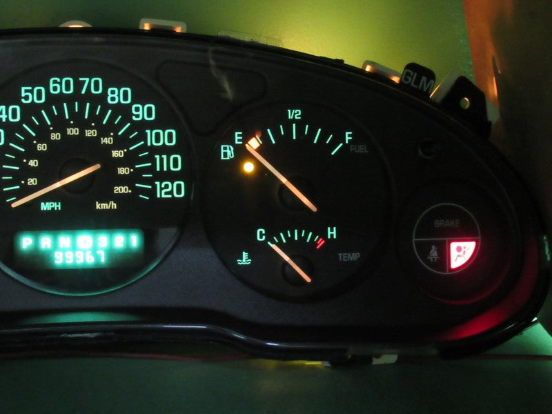 99-04 BUICK REGAL INSTRUMENT GAUGE CLUSTER GAUGES SPEEDO TACH MILEAGE 