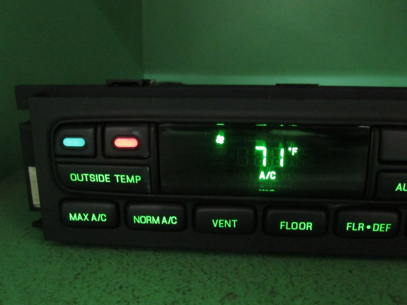 03-11 CROWN VIC EATC AUTOMATIC CLIMATE HEATER CONTROL 6W7H-19C933-AA R