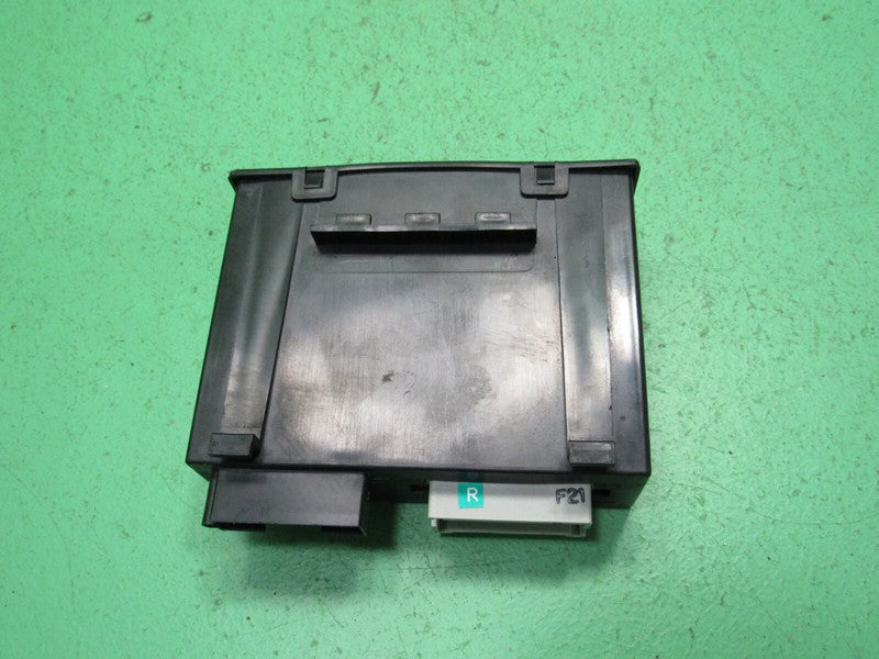 97-05 PARK AVENUE SENTINEL HEADLIGHT LIGHTING CONTROL MODULE 25628664 