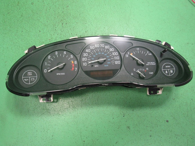 99-04 BUICK REGAL INSTRUMENT GAUGE CLUSTER GAUGES SPEEDO TACH MILEAGE 