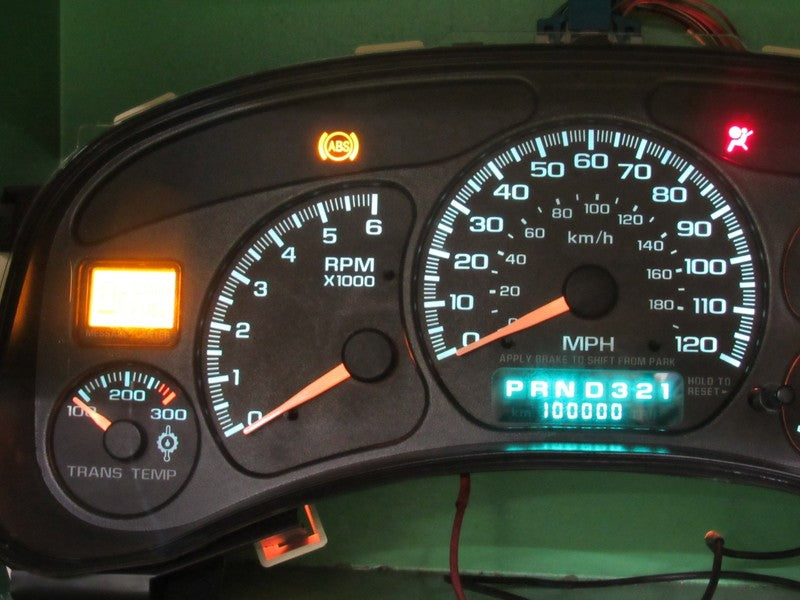 01-02 YUKON SIERRA DENALI INSTRUMENT GAUGE CLUSTER SPEEDO TACH MILEAGE