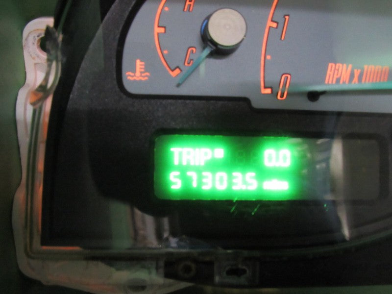 02 FORD THUNDERBIRD INSTRUMENT GAUGE CLUSTER SPEEDOMETER TACH 57k REBU