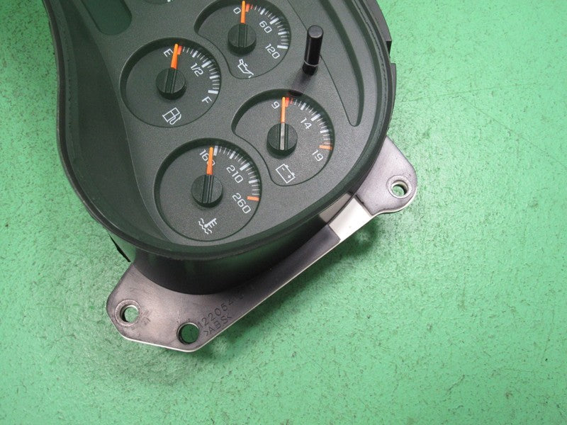03-04 SILVERADO DURAMAX INSTRUMENT GAUGE CLUSTER SPEEDO MILEAGE PROG R
