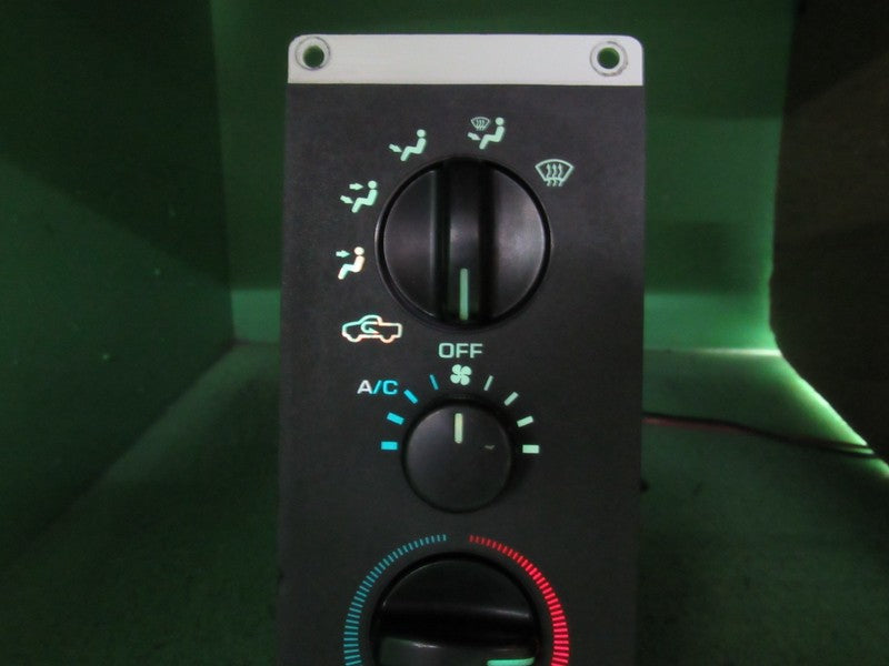55035597 94-97 DODGE RAM A/C AC HEATER MANUAL CLIMATE TEMP CONTROL REB