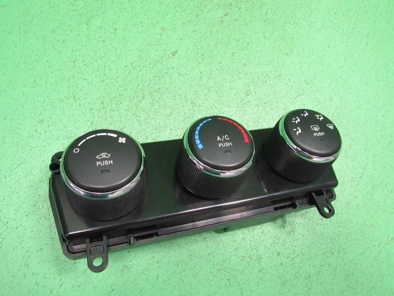 55111952AE 09-10 DODGE CHALLENGER HEATER A/C CLIMATE TEMP CONTROL REBU