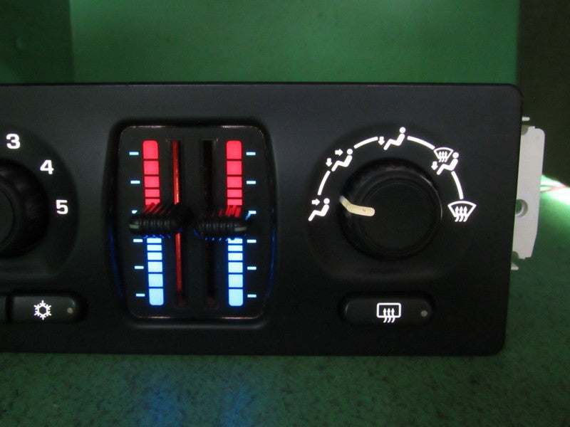 10370034 SILVERADO TAHOE SIERRA YUKON AC MANUAL CLIMATE  CONTROL LED R