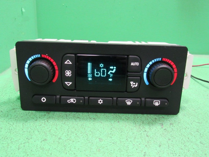 15107730 TAHOE ESCALADE SILVERADO AC DIGITAL CLIMATE TEMP CONTROL LED 