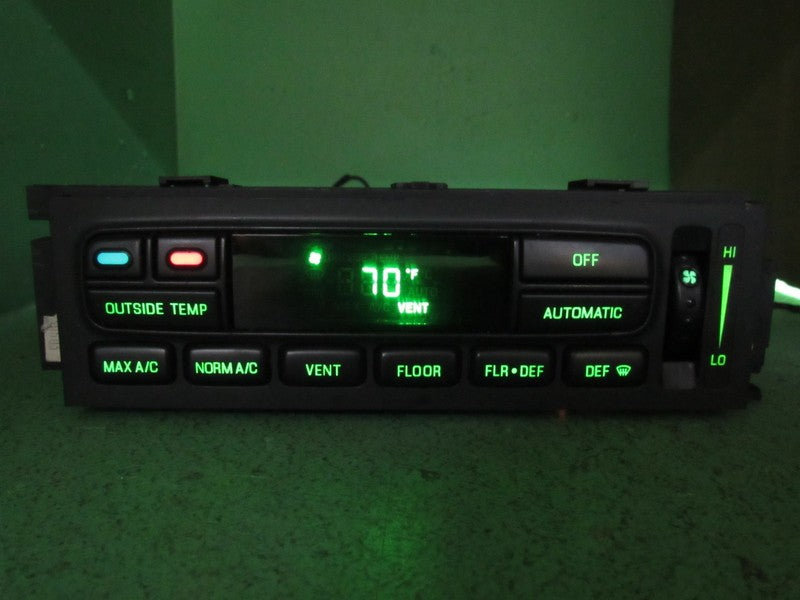 03-11 CROWN VIC EATC AUTOMATIC CLIMATE HEATER CONTROL 3W7H-19C933-AB R