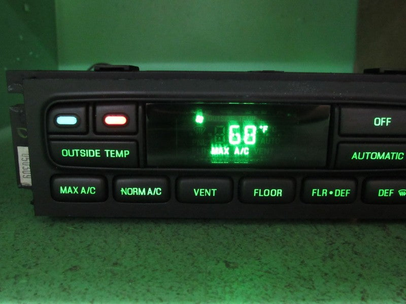 03-11 CROWN VIC EATC AUTOMATIC CLIMATE HEATER CONTROL 6W7H-19C933-AA R