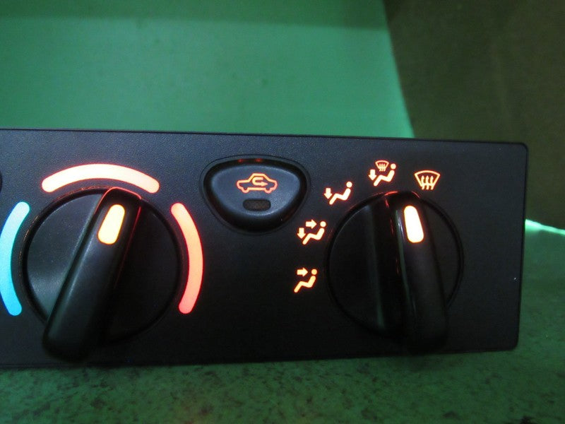 88650-35120 01-04 TOYOTA TACOMA MANUAL HEATER AC CLIMATE CONTROL REBUI