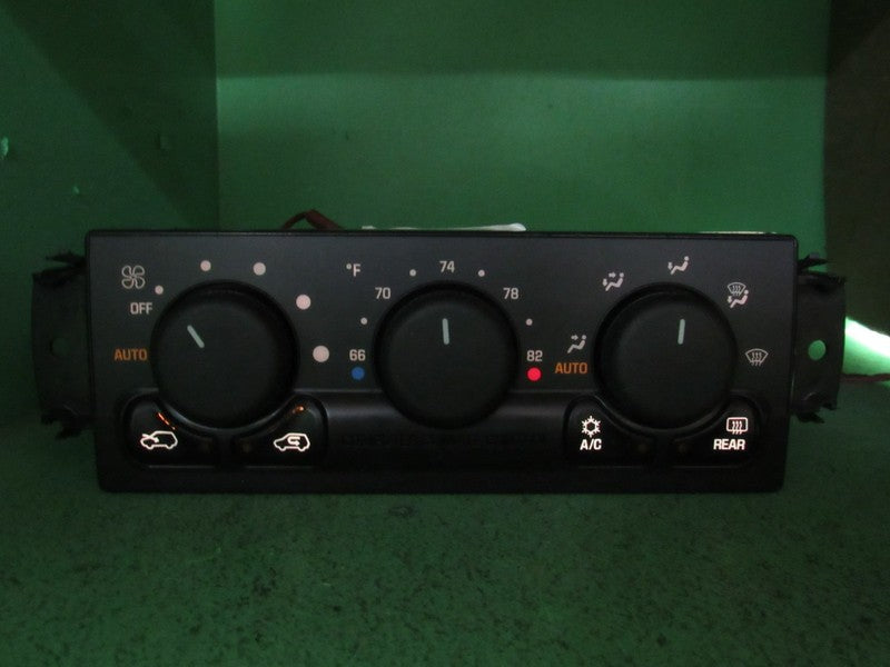 15072169 02 CADILLAC ESCALADE A/C AUTO CLIMATE TEMP CONTROL REBUILT 16
