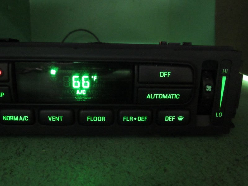 03-11 CROWN VIC EATC AUTOMATIC CLIMATE HEATER CONTROL 6W7H-19C933-AA R