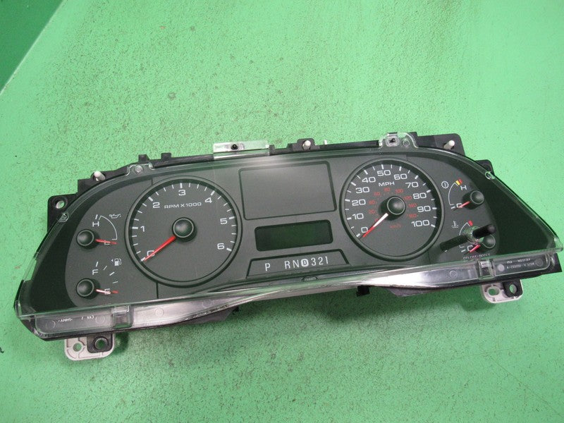 05 F250 F350 GAS INSTRUMENT GAUGE CLUSTER GAUGES SPEEDO TACH MILEAGE P