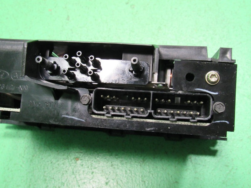 03-11 CROWN VIC EATC AUTOMATIC CLIMATE HEATER CONTROL 3W7H-19C933-AB R