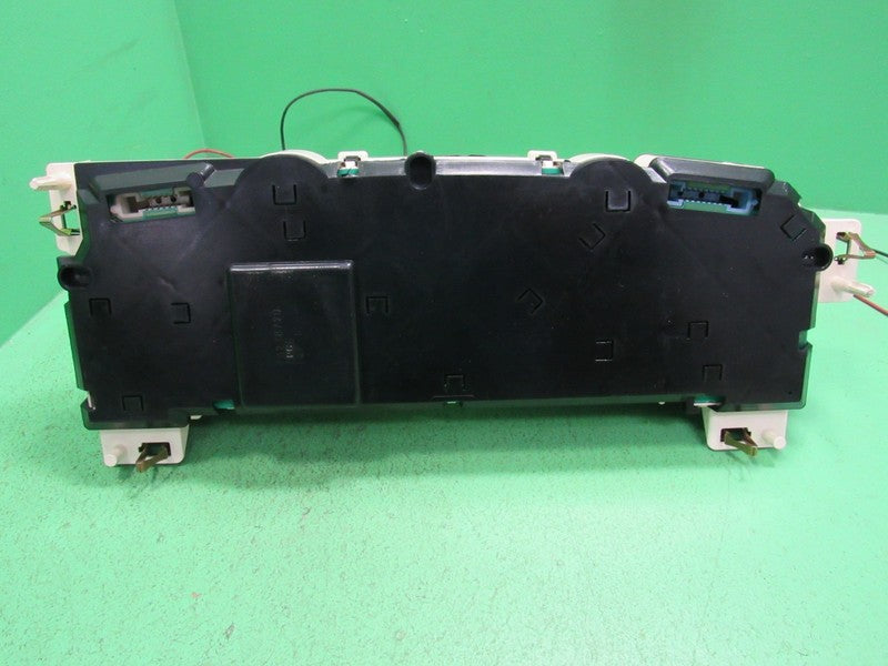 02-05 BUICK LESABRE INSTRUMENT GAUGE CLUSTER GAUGES SPEEDO TACH MILEAG