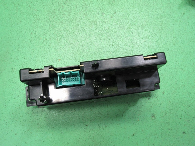 16202304 97-05 BUICK PARK AVE AC DIGITAL CLIMATE TEMPERATURE CONTROL R