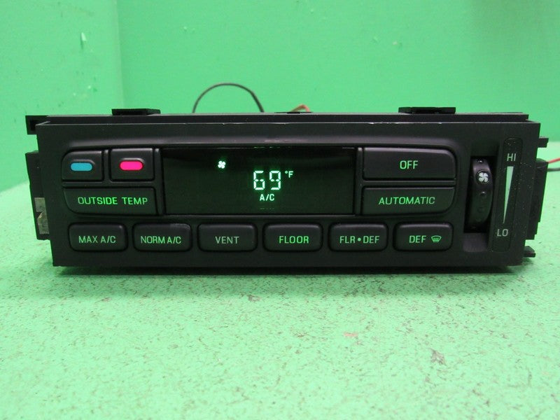 03-11 CROWN VIC EATC AUTOMATIC CLIMATE HEATER CONTROL 6W7H-19C933-AA R