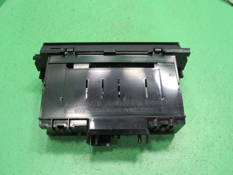 98-00 CROWN VIC EATC AUTOMATIC CLIMATE HEATER CONTROL F8AH-19C933-AF R