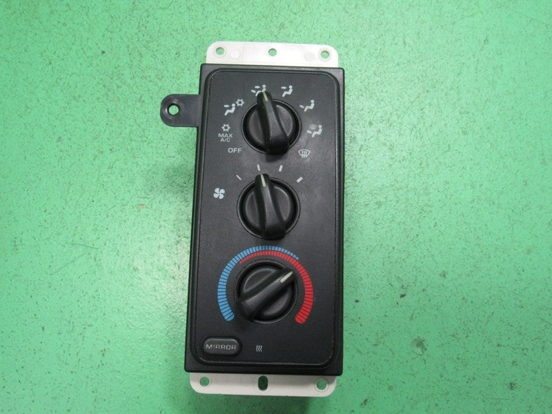 05015736AA 99-02 DODGE RAM A/C AC HEATER MANUAL CLIMATE TEMP CONTROL R