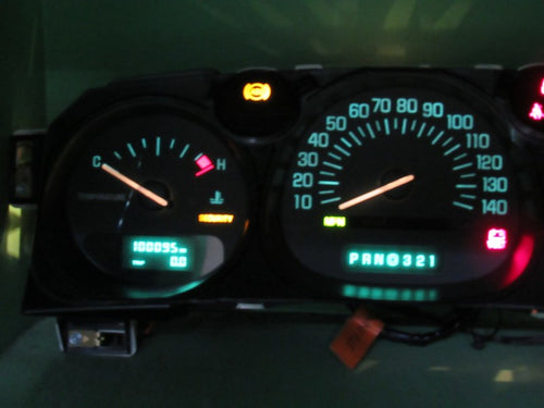 00-01 BUICK LESABRE INSTRUMENT GAUGE CLUSTER GAUGES SPEEDOMETER MILEAG